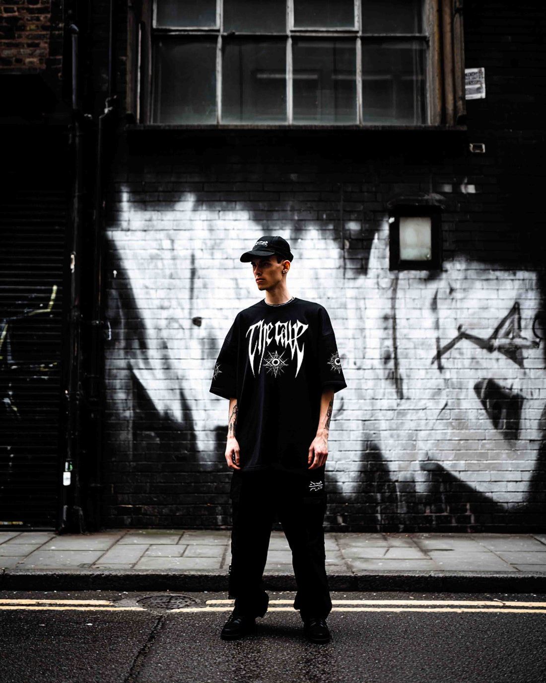 Watching - Oversized T-shirt