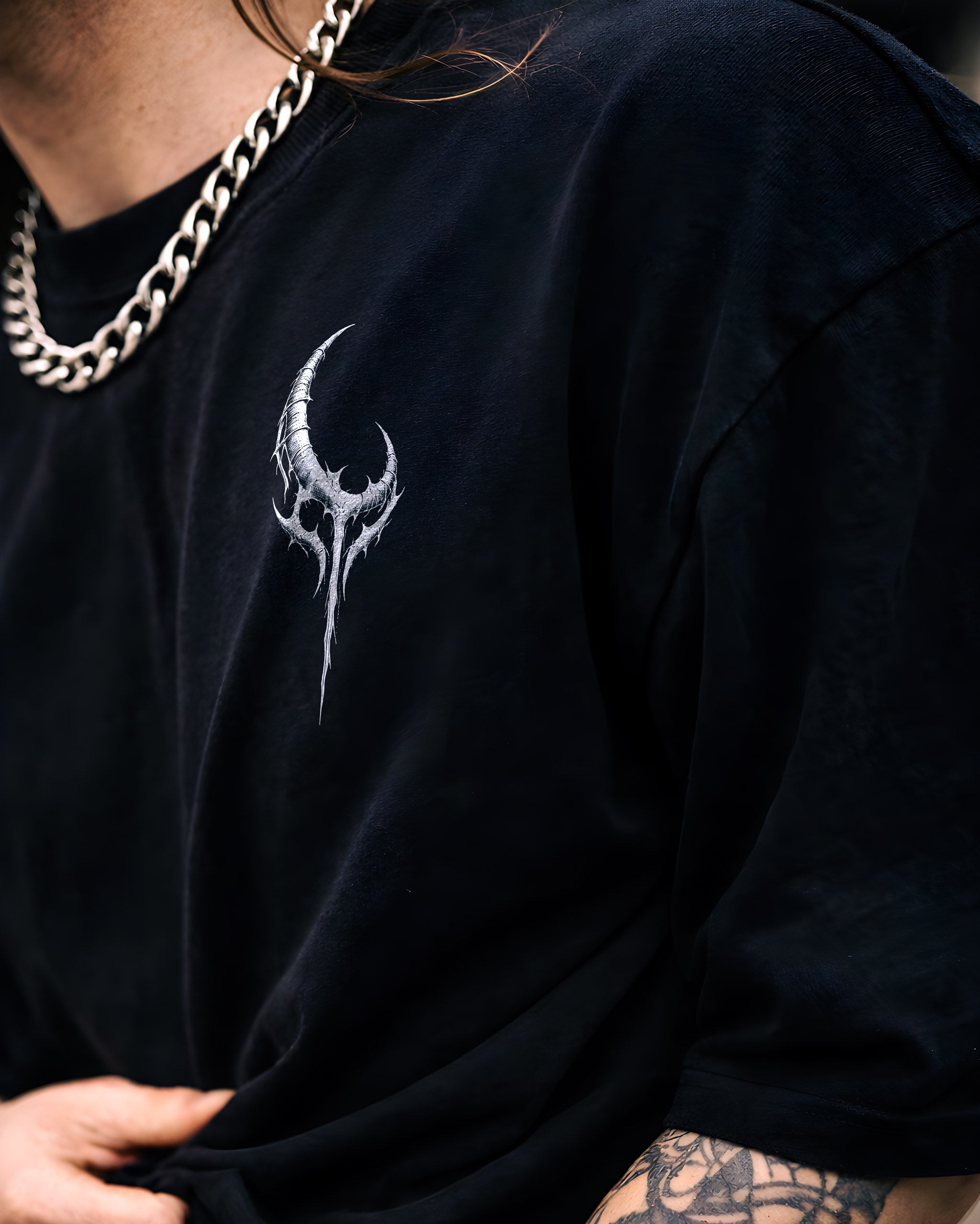 Feed Darkness - T-shirt