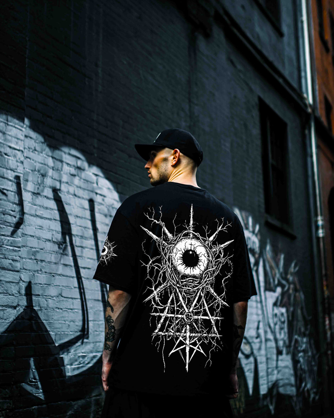 Watching - Oversized T-shirt